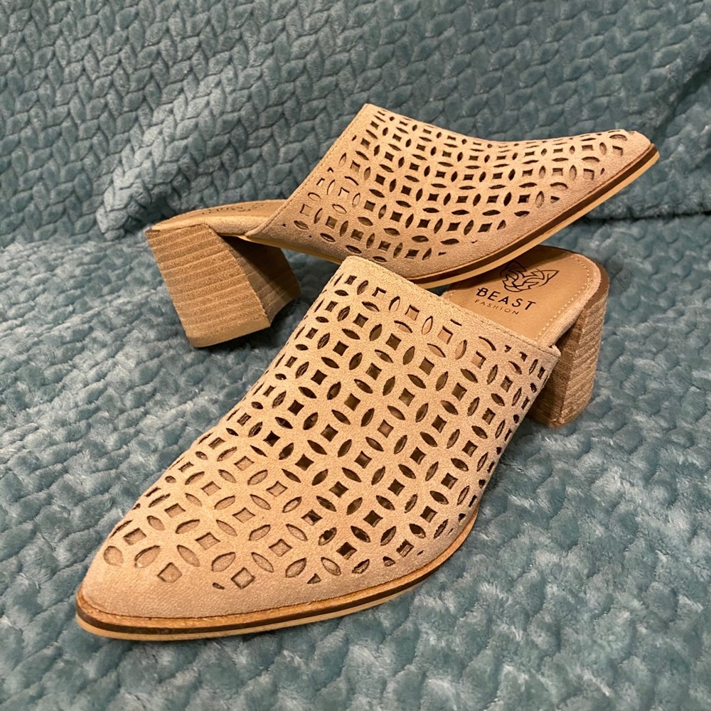 Beast Fashion Slip-On Taupe Dry Goods